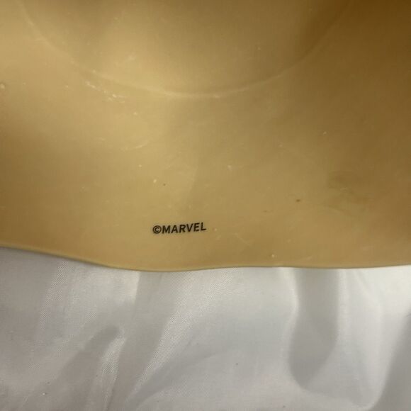 Black and Yellow Superhero Mask - Picture 4 of 5